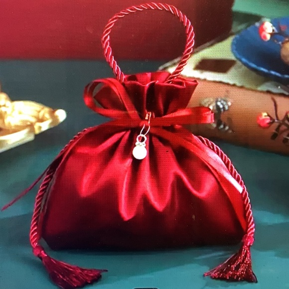 Luxury Jewelry Lingerie Cosmetic Money Pouch Keepsake Gift Bag - Picture 1 of 7